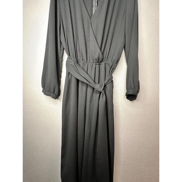 Halogen Black Women's Longsleeve Belted Jumpsuit Size M V-Neck Pockets - Picture 7 of 16